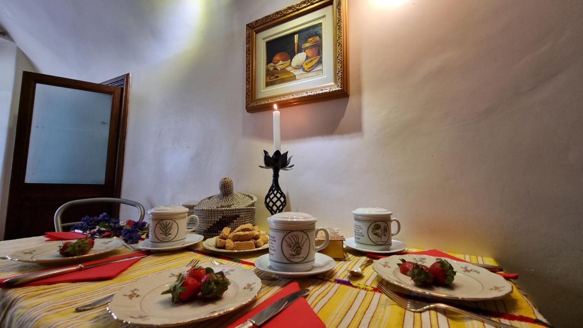Il Bibiribi Al Castello Apartment Pieve di Teco Bagian luar foto